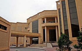 Executives Hotel - Azizia